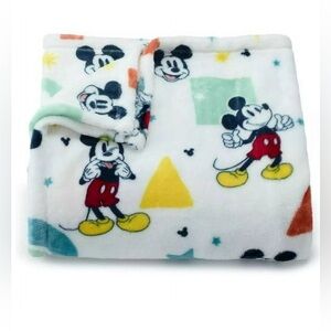 New Disney's Mickey Mouse  Oversized Supersoft Printed, 60 × 72 Plush Throw